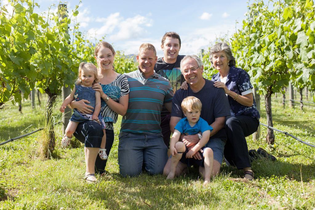 Straw Lodge Vineyard And Boutique Lodging Renwick Экстерьер фото