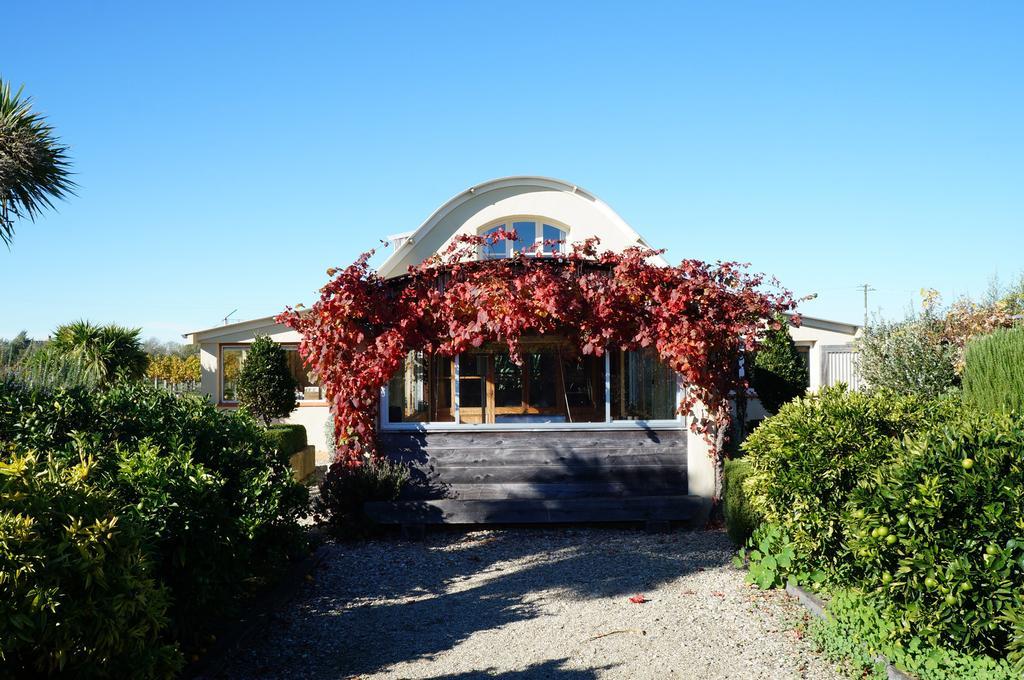 Straw Lodge Vineyard And Boutique Lodging Renwick Экстерьер фото