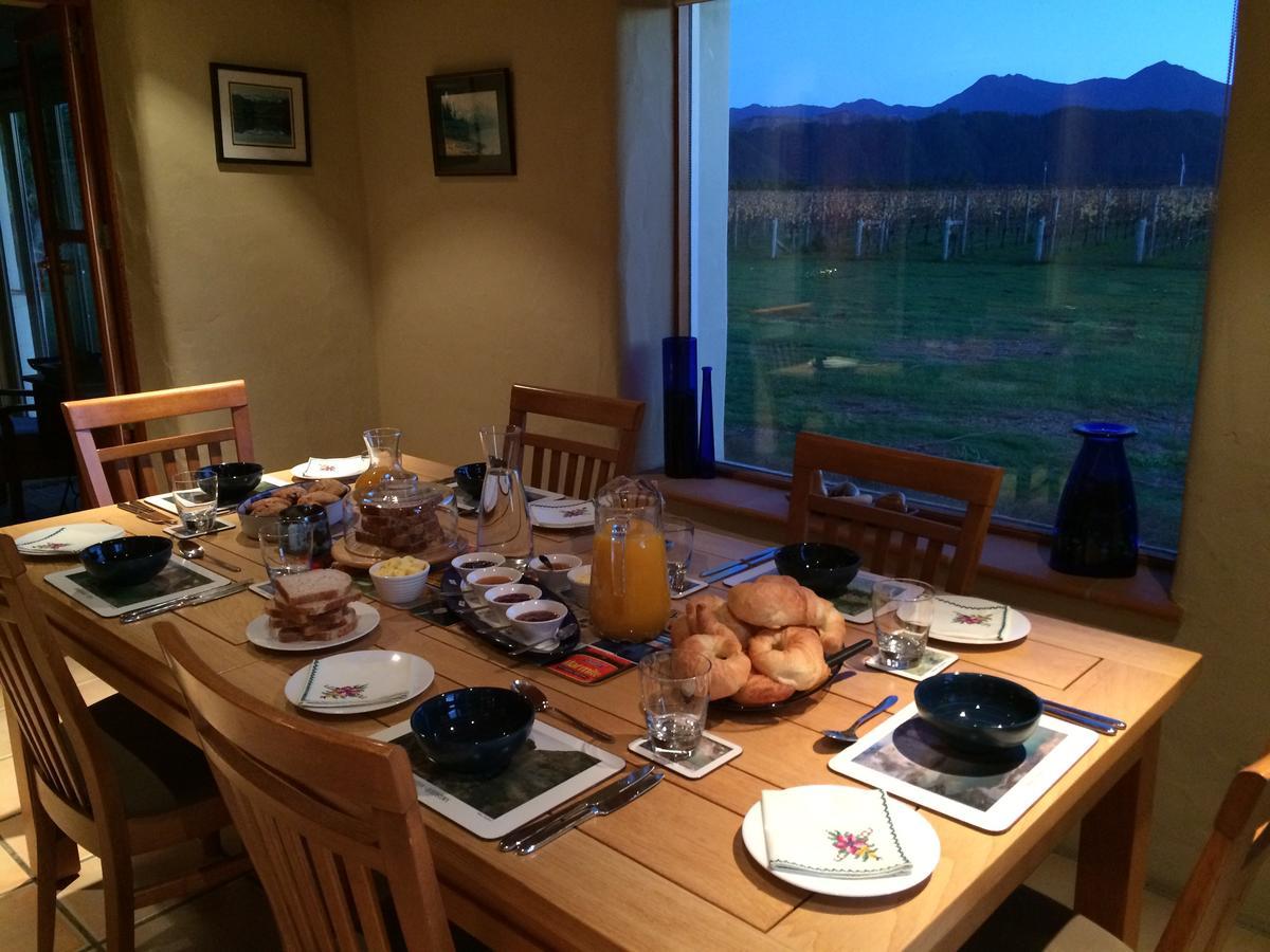 Straw Lodge Vineyard And Boutique Lodging Renwick Экстерьер фото
